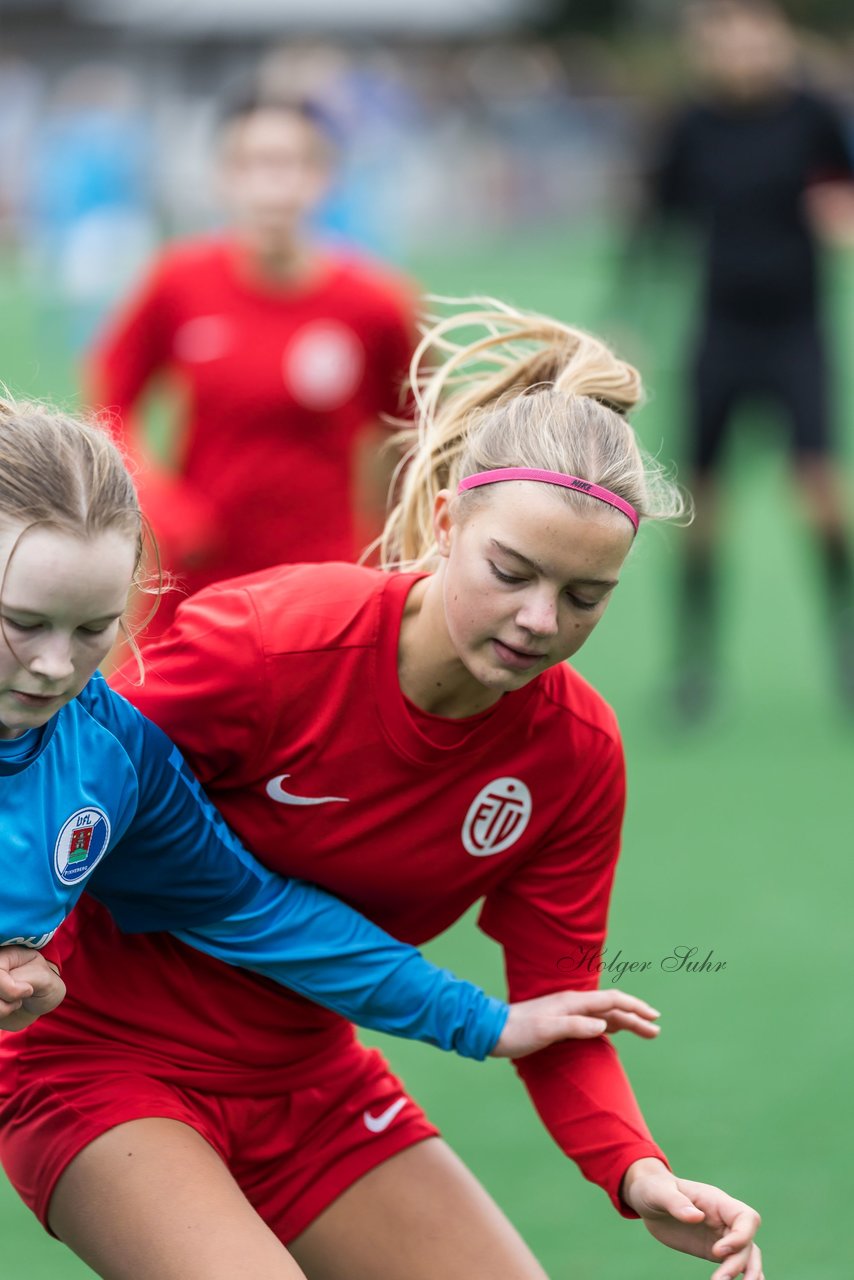 Bild 161 - wBJ VfL Pinneberg - Eimsbuettler TV2 : Ergebnis: 3:5